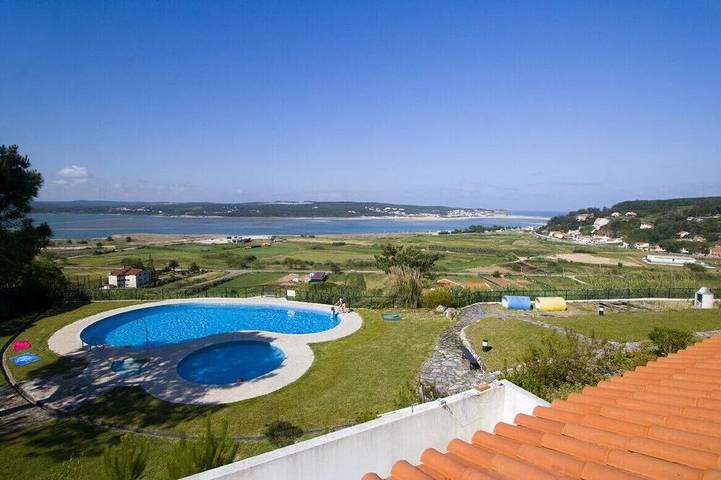 Apartamento de férias para 6 pessoas, com piscina infantil e terraço e ainda piscina em Foz do Arelho