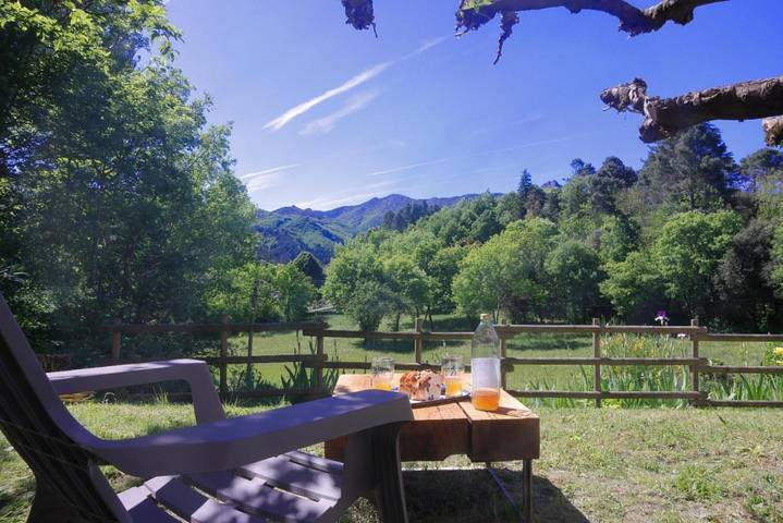 Appartement de vacances pour 2 personnes, avec Terrasse ainsi que Jardin et Vue