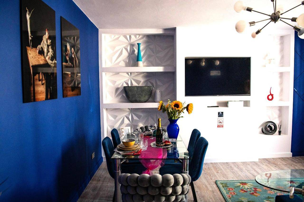 Entire apartment, Three-Bedroom Apartment in Bedford