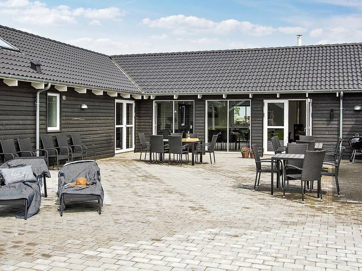 Ferienhaus für 24 Personen, mit Pool und Terrasse, kinderfreundlich in Olpenitz - 2