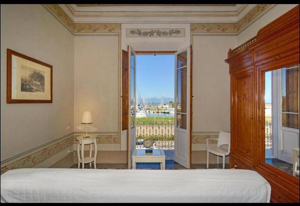 Villino Ermione in Marina di Pisa, Pisa