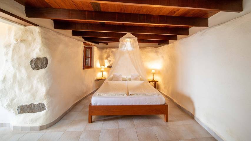 Ferienhaus 'Casa Margarita 3' mit Bergblick, Privatem Garten und Wlan in Mala, Haría