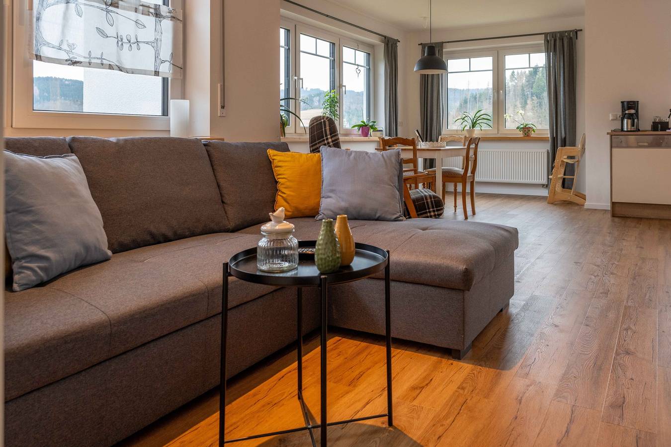 Ganze Wohnung, Ferienwohnung 'Sauerland' mit Bergblick, privater Terrasse und Wi-Fi in Lenne (Schmallenberg), Schmallenberg