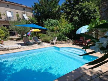 Chambre d’hôte pour 2 personnes, avec piscine ainsi que terrasse et jardin à La Tour-sur-Orb