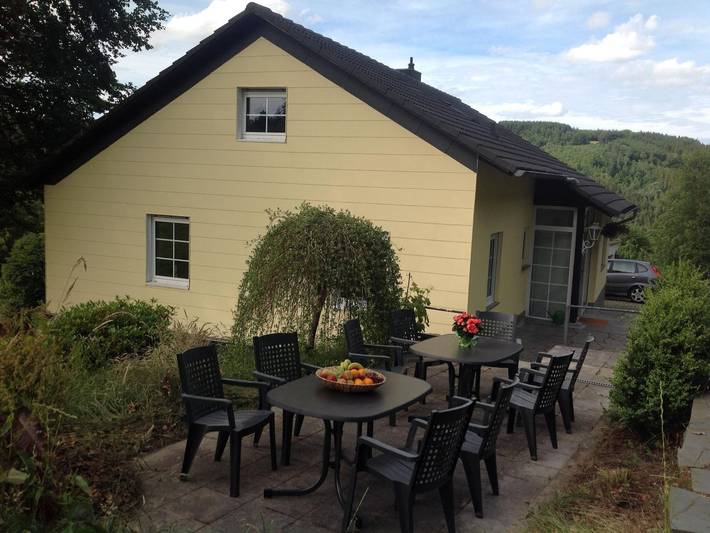 Ferienhaus für 18 Personen, mit Terrasse und Garten in Monschau