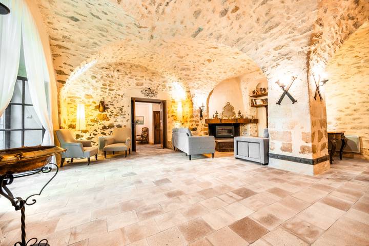 Maison de campagne pour 15 personnes, avec piscine et jardin, adapté aux familles à Reillanne - 3