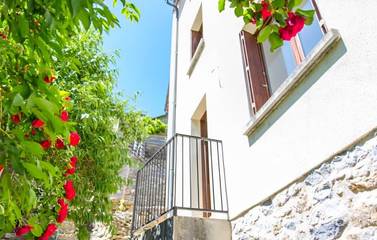 Gîte pour 6 personnes, animaux acceptés à Les Vignes