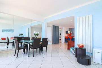 Vacation Rental for 6 Guests in Cannes, Cannes region, Picture 3