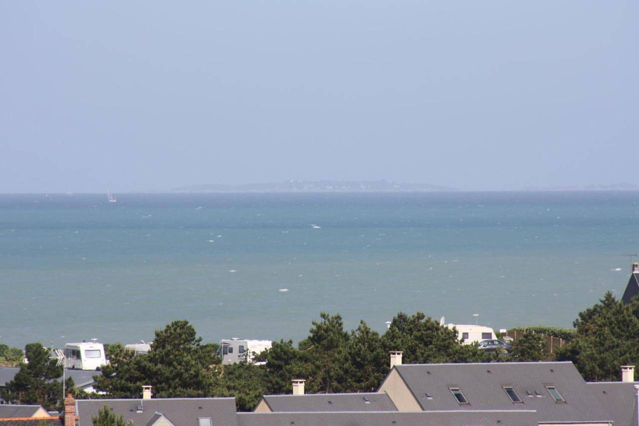 Appartement entier, Two-Bedroom Apartment in Saint-Pair-sur-Mer, Côte de la Déroute