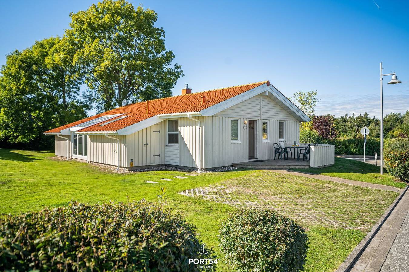Hellig Hus am Strand - Whirlwanne, finn. Sauna, 2 Duschen, Kaminofen, Terrasse in Schönhagen, Brodersby