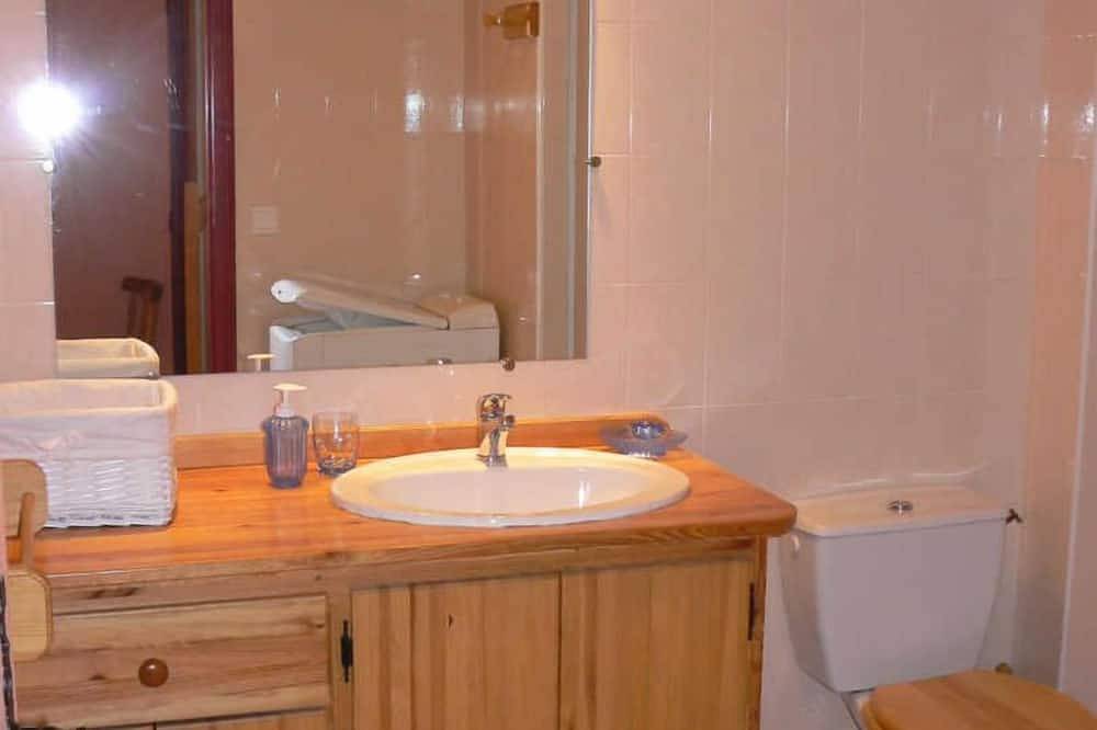 La Poppy - Osseja - Gîte in Osséja, Parc naturel régional des Pyrénées catalanes