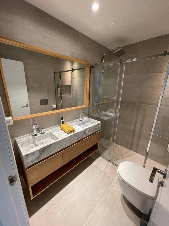 Chalet para 9 personas, con jardín y piscina además de vistas y balcón en Campo de Gibraltar - 2