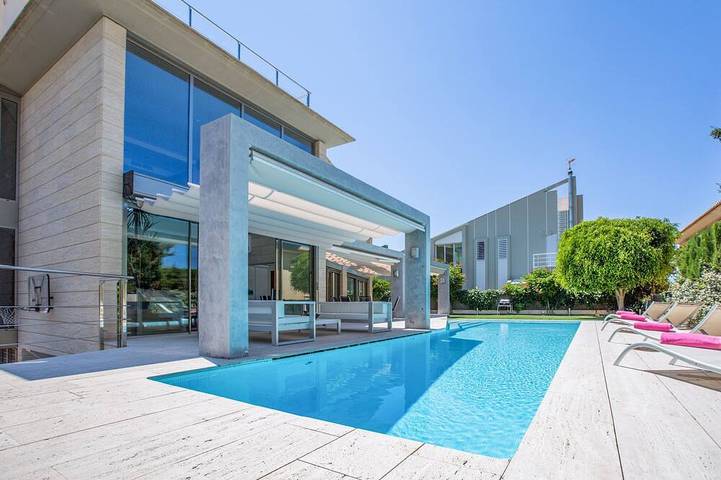 Ferienhaus für 10 Personen, mit Terrasse und Garten in Son Veri Nou