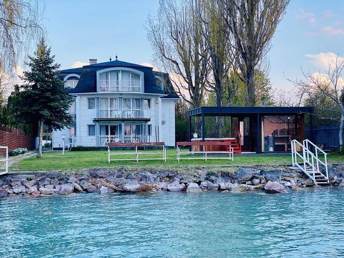 Bed & breakfast dla 3 osób, z Taras i Jacuzzi oraz Ogród i Basen w Zamárdi