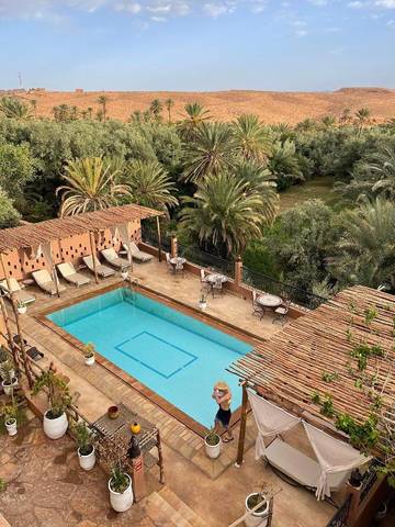 Riad pour 2 personnes, avec jardin ainsi que piscine et bassin pour enfant, adapté aux familles dans Tinghir