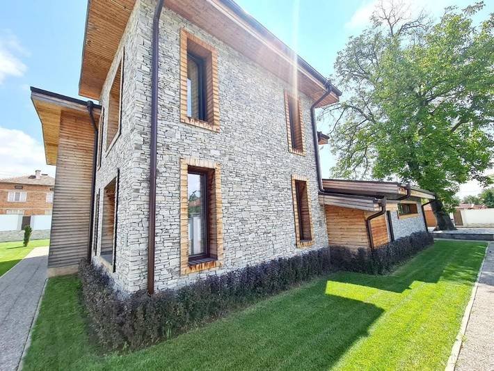 Villa für 12 Personen, mit Balkon und Terrasse sowie Garten und Pool in Bulgarien - 4