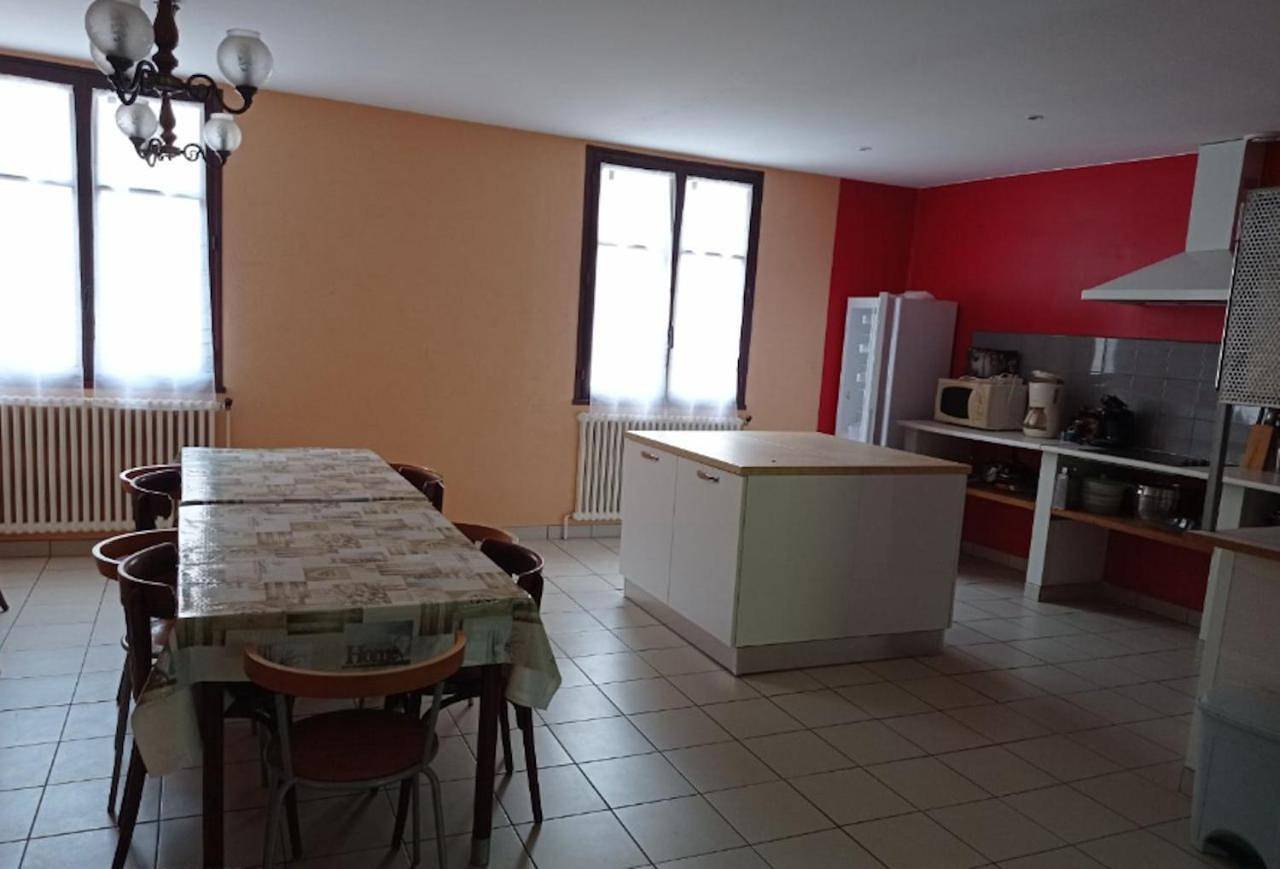 Appartement entier, Spacieux appartement a Gornies avec terrasse 200 m² pour 10 pers in Gorniès, Région de Lodève