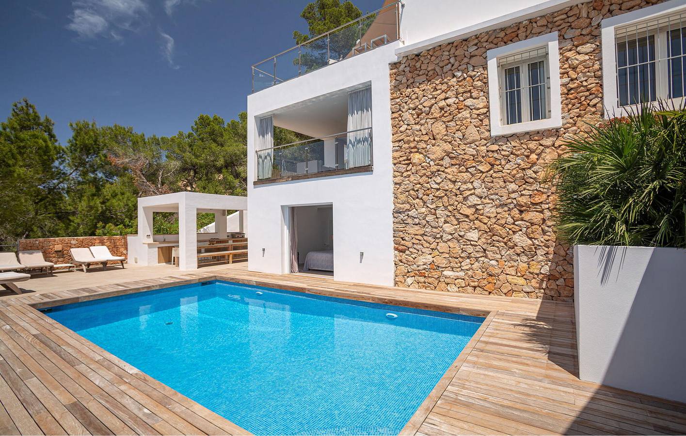 Apartment mit Meerblick, Pool, Terrasse und Parkplatz in Cala Saladeta, Sant Antoni de Portmany