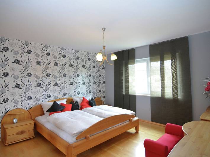 Ganze Wohnung, Ferienwohnung für 2 Personen mit Balkon in Stockheim (Oberfranken), Frankenwald