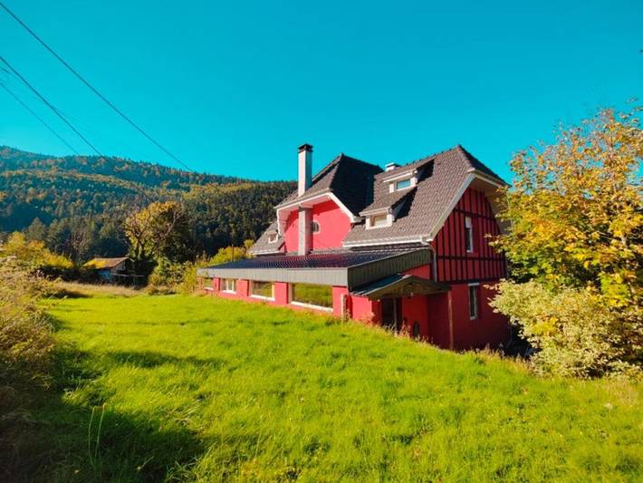 Chalet pour 12 personnes, avec terrasse ainsi que vue et jardin à Bussang - 3