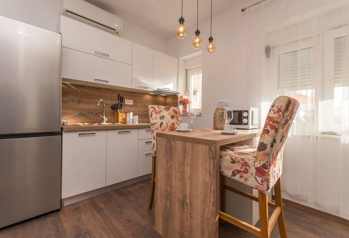 Ferienwohnung für 4 Personen, mit Terrasse und Pool - 1