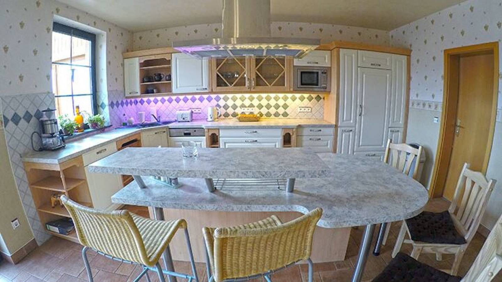 Ganze Wohnung, Ferienwohnung 'Ferienbauernhof - Ferienwohnung 6' mit privater Terrasse, privatem Garten und Wlan in Grünow, Mecklenburg-Strelitz
