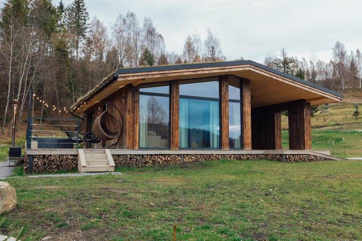 Chalet für 4 Personen, mit Pool und Terrasse sowie Ausblick, mit Haustier in der Ukraine