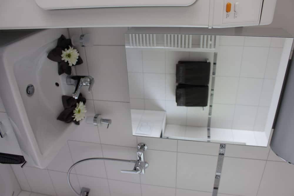 Ferienhaus mit Panoramablick auf die Berge (6P) in Ringgenberg, Berner Oberland