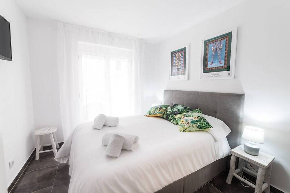 4-storey semi-detached house in the centre of alicante in El Barrio, Alicante