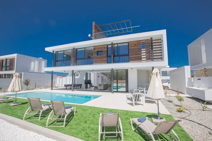 Villa per 10 persone, con balcone/terrazza e piscina in Cipro