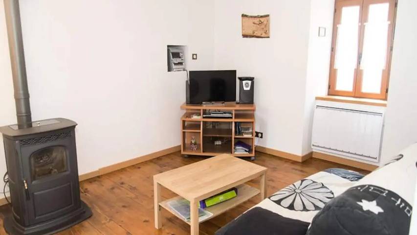 Gîte pour 7 personnes, avec Jardin et Piscine dans Station du Bleymard - Mont Lozère