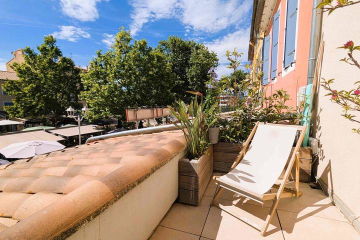 Studio pour 2 personnes, avec jardin ainsi que piscine et terrasse, animaux acceptés à Le Pradet