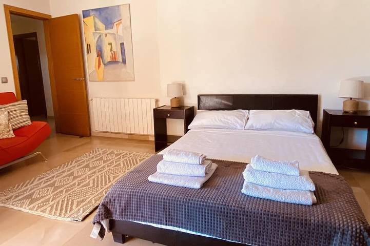 Sun, Sea & Culture. Luxury Villa & Pool. Breathtaking Views to Sea. Inc WiFi in Santa Cristina d'Aro, Costa Brava