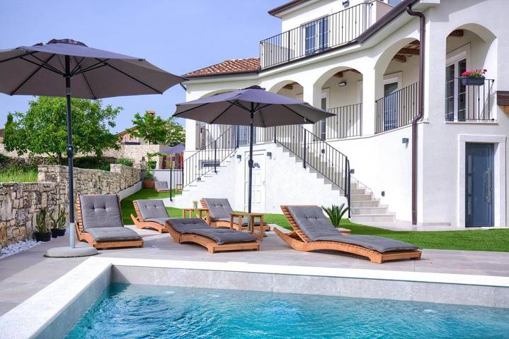 Villa pour 10 personnes, avec piscine et jardin, animaux acceptés à Barat - 3