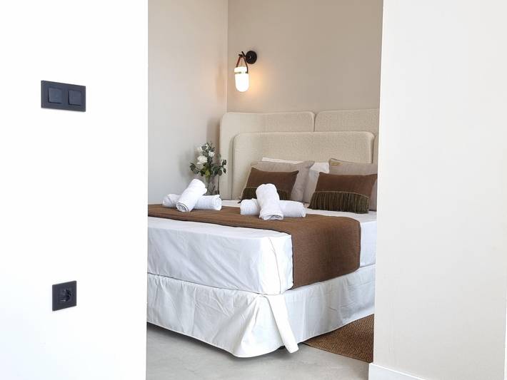 Apartamento entero, Estudio luminoso en Valencia con Wi-Fi y aire acondicionado in Valencia, Costa de Valencia