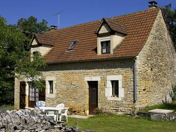 Gîte pour 7 personnes, avec terrasse et jardin à Salviac