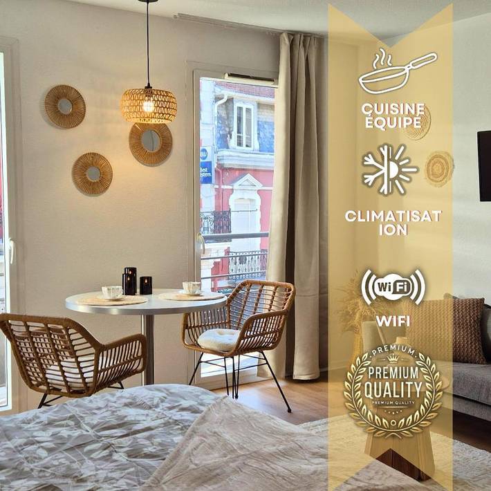 Gîte pour 2 personnes, avec balcon dans Gare De Lourdes