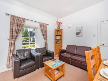 Holiday Rental for 5 People in Fort Augustus, Loch Ness, Photo 2