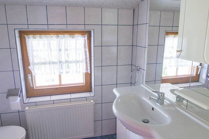 Ganze Wohnung, Gemütliche Ferienwohnung mit Bergblick in ruhiger Lage, geeignet für Familien in Hohe Tauern, Rangersdorf