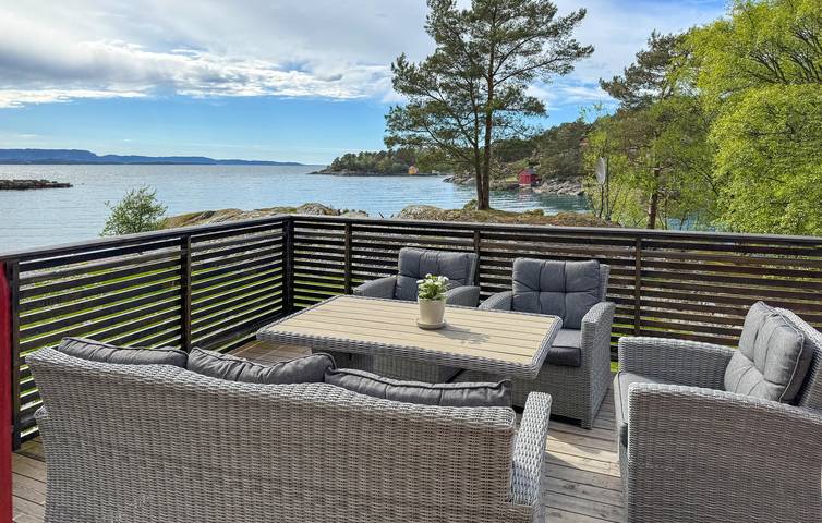 Ferienhaus für 10 Personen mit Terrasse in Nordtveitgrend, Fusa