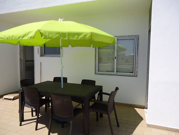 Gîte pour 4 personnes, avec terrasse à Alvor - 3