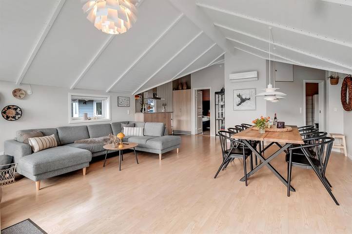 Ferienhaus für 8 Personen, mit Sauna und Whirlpool sowie Terrasse und Pool in Arrild - 2