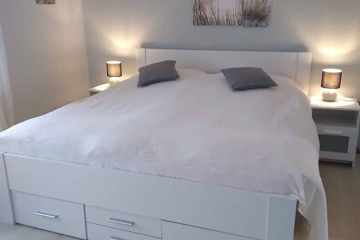 Ferienwohnung für 3 Personen, mit Terrasse und Garten in Höxter - 2