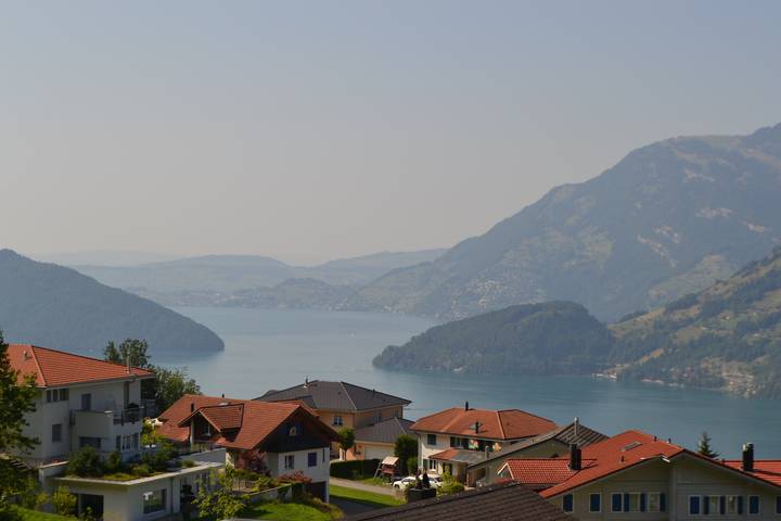 Ferienwohnung für 5 Personen, mit Ausblick und Garten sowie Seeblick und Balkon in Nidwalden - 4