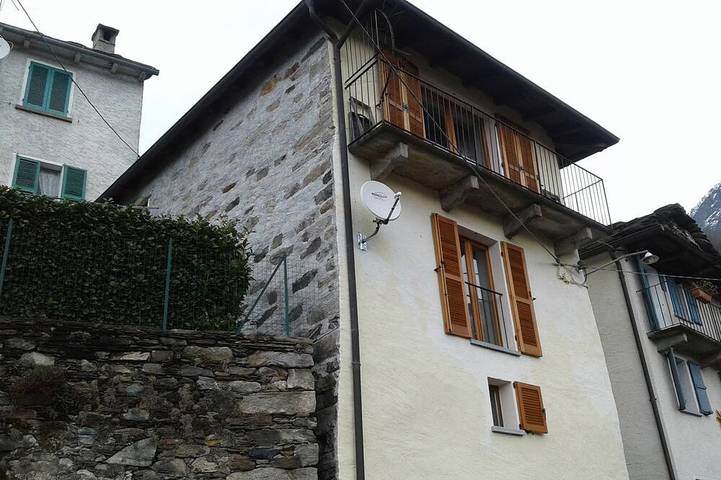Ferienhaus für 5 Personen, mit Balkon und Garten