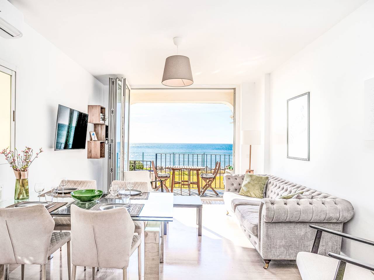 Geheel appartement, El Faro on the Beach in El Faro, Mijas