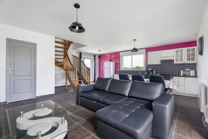 Gîtes des Lacs – Le Framboisier: Geteilte Pool-, Sauna- & Whirlpoolnutzung, private Terrasse, Wlan in Jugon-les-Lacs, Dinan und Umgebung