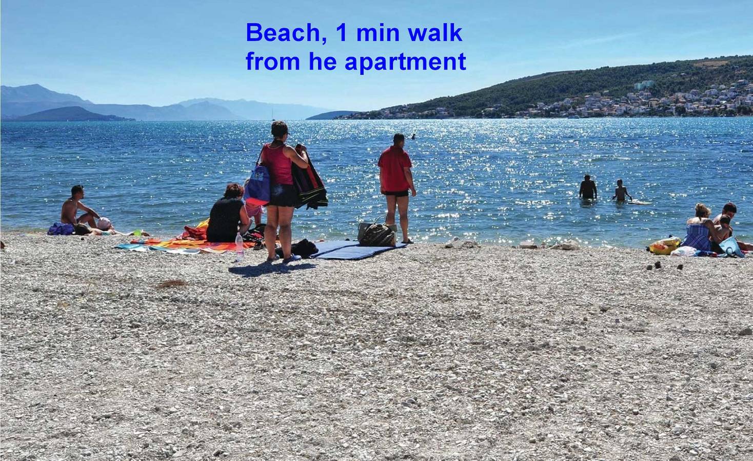 Ganze Ferienwohnung, Ferienwohnung für 4 Personen mit Meerblick in Gradska plaža (Trogir), Trogir
