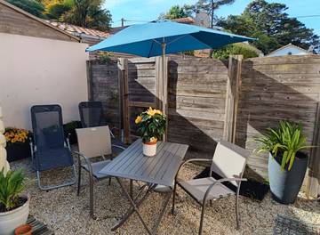 Gîte pour 2 personnes, avec terrasse à Saint-Michel-Chef-Chef