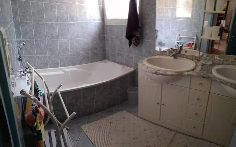 Location de vacances pour 6 personnes, avec piscine et jardin à Peyrehorade - 3